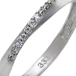 GoldDream Gold Ring Gr.60 Swing Zirkonia weiß 333er Weißgold GDR523J60