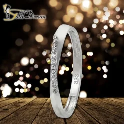 GoldDream Gold Ring Gr.60 Swing Zirkonia weiß 333er Weißgold GDR523J60