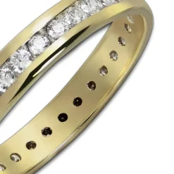 GoldDream Gold Ring Gr.58 Zirkonia weiß 333er Gelbgold GDR520Y58