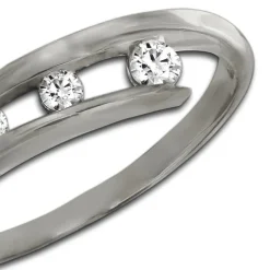 GoldDream Gold Ring Gr.56 Zirkonia weiß 333er Weißgold GDR529J56