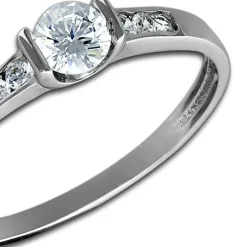 GoldDream Gold Ring Kristall Zirkonia weiß Gr.60 333er Weißgold GDR508J60