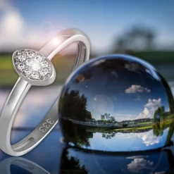 GoldDream Gold Ring Oval Zirkonia weiß Gr.54 333er Weißgold GDR507J54