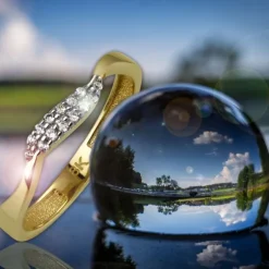 GoldDream Gold Ring Welle Zirkonia weiß Gr.60 333er Gelbgold GDR501Y60