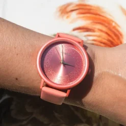 Oozoo Damen Armbanduhr Timepieces Analog Leder pfirsichrosa UOC10580