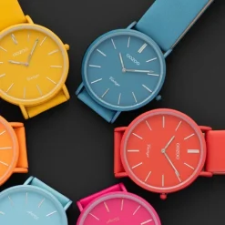 Oozoo Damen Armbanduhr Ultra Slim C9877 Quarzwerk Leder hellblau UOC9877