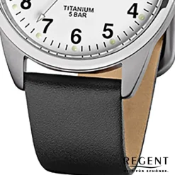 Regent Herren Titan Armbanduhr Quarzwerk Lederarmband schwarz URF685